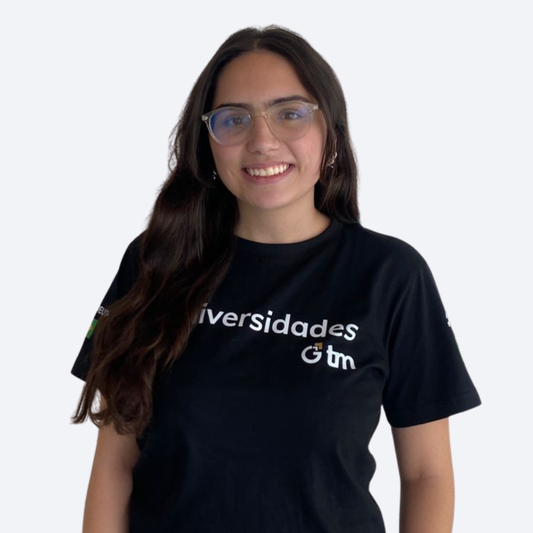 Estudante brasileira aprovada em universidade no exterior com apoio da Gradeup